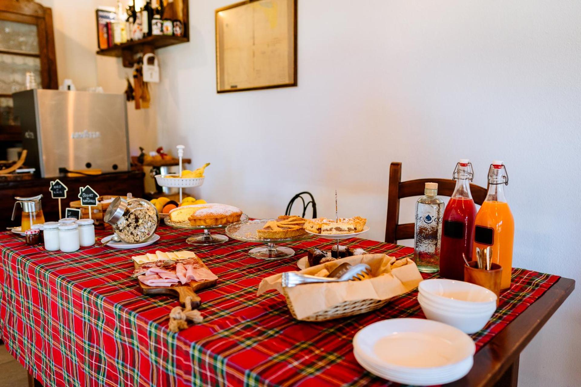 Agriturismo Giu Al Pozzo Gavorrano Luaran gambar